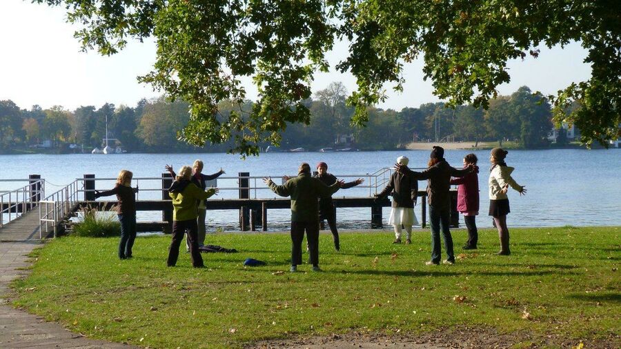 BreathWalk im Park.jpg